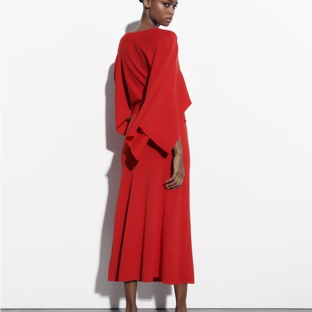 Zara Cape Sleeve Knit Dress - Picture 4 of 11